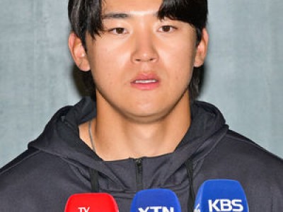 KIA 슈퍼스타들 스프링캠프 항공편은 이코노미 클래스라니
